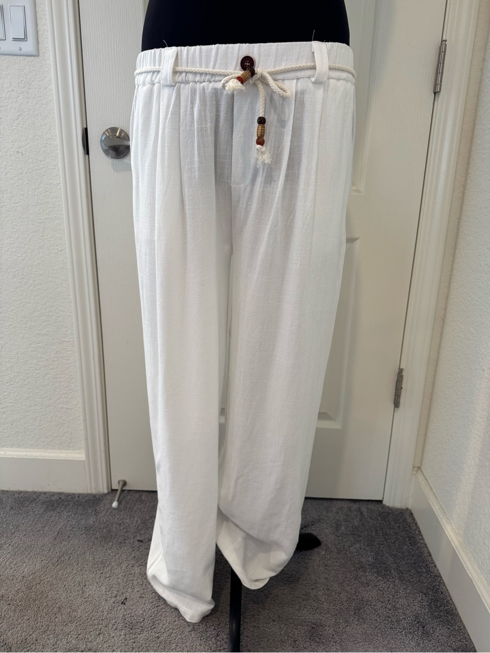 White Lightweight Flowy Pants with Belt